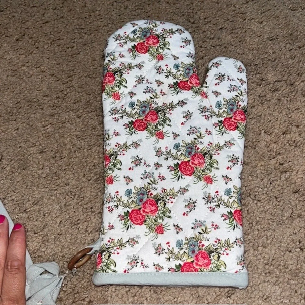 Gold Coast Floral Oven Mitt Pot Holder Set Quilted Rose Print Multicolor OS